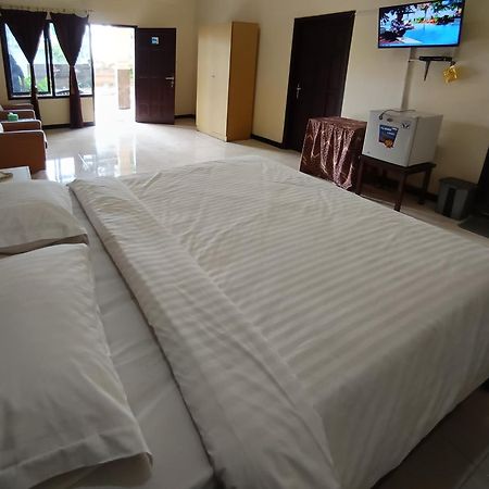 Gita Puri Redpartner Blitar Exterior foto