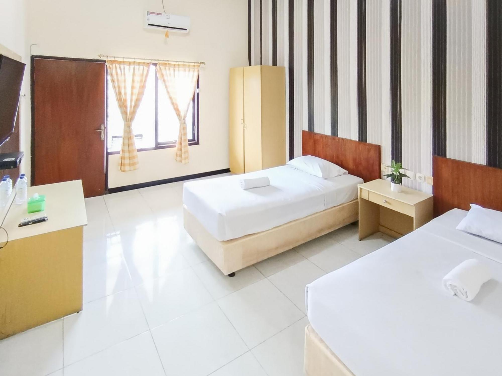 Gita Puri Redpartner Blitar Exterior foto